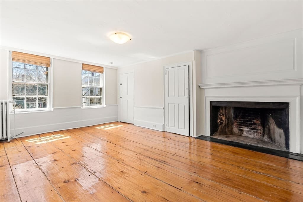 3 Family - 3 Units Up/Down at 31 Mugford St, Marblehead MA 01945, photo 9 of 28