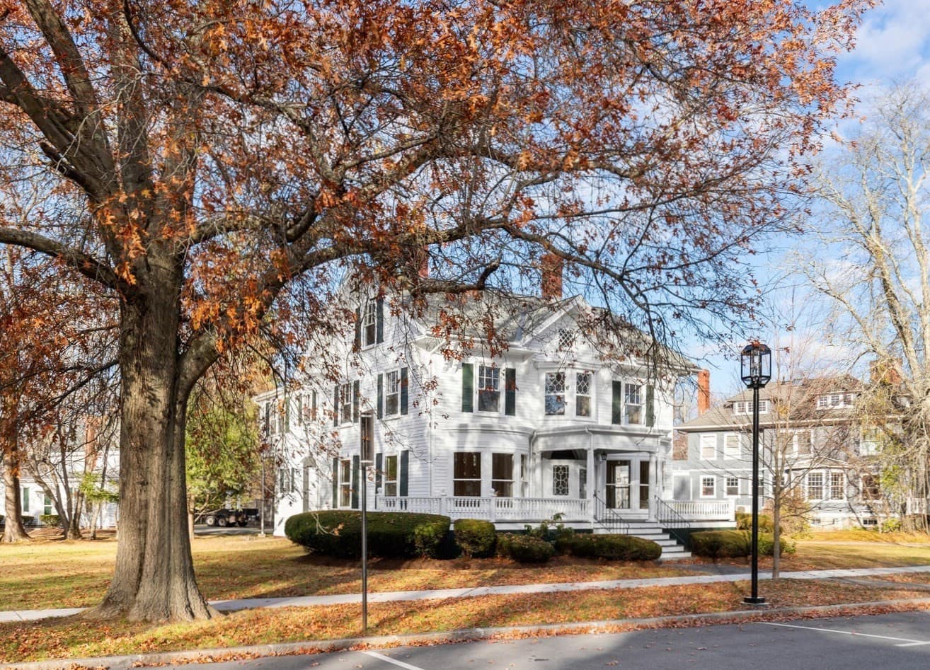 1949 Massachusetts Ave, Lexington MA 02421