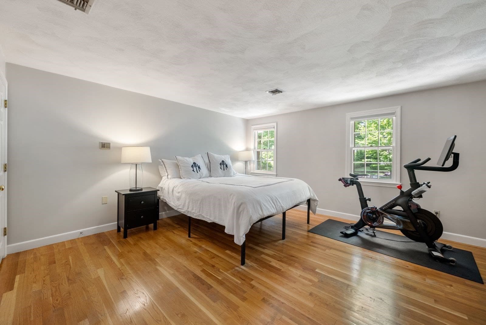Single Family Residence at 100 Albion Rd, Wellesley MA 02481, photo 21 of 39