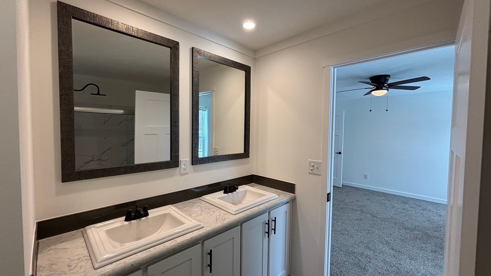 Single Family Residence at 21 Pinrock Drive, Sturbridge MA 01566, photo 17 of 19