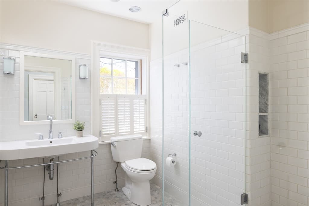 280 Warren St, Brookline MA 02445 photo 22