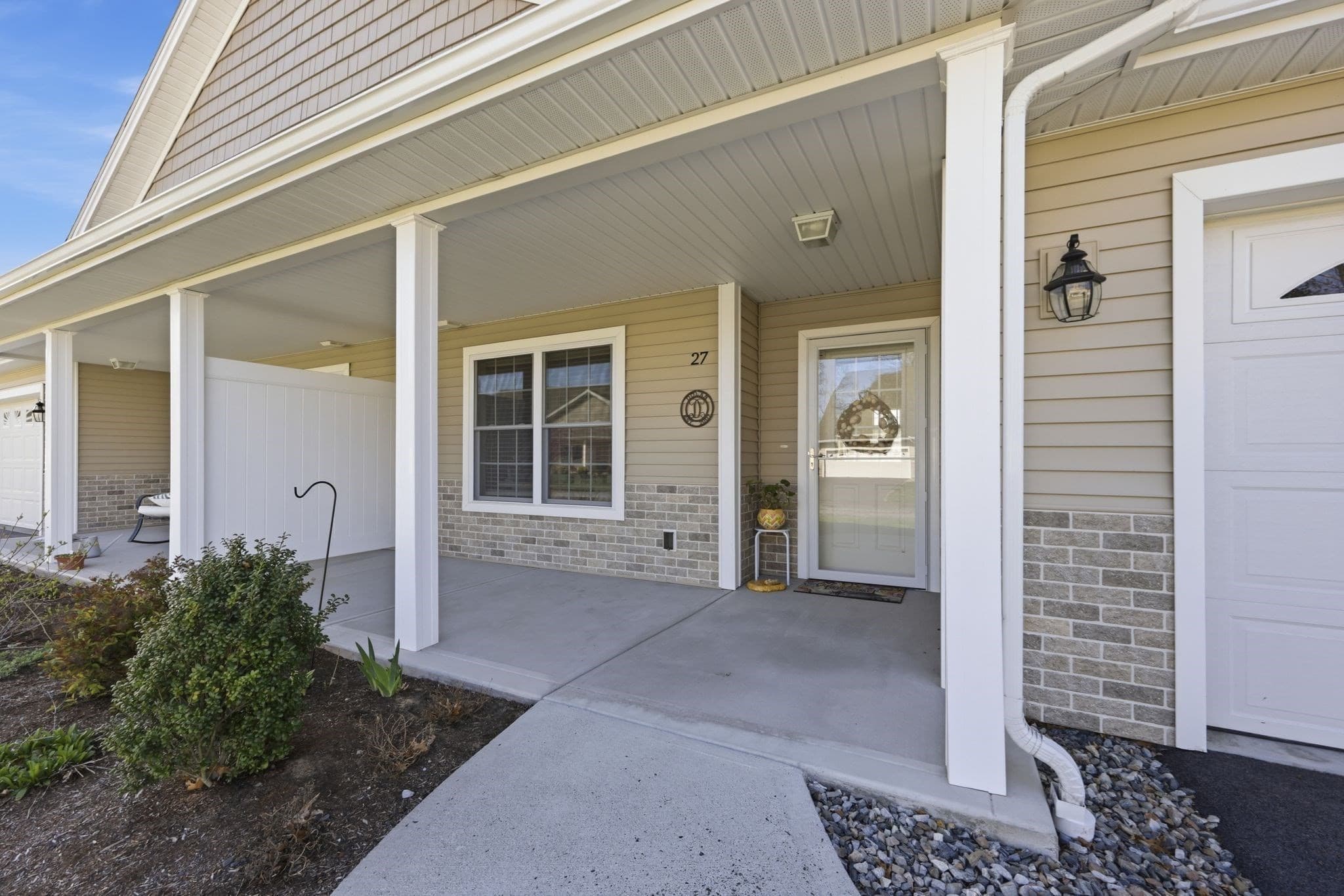 Condominium at 27 Lodge Lane # 27, Wilbraham MA 01095, photo 3 of 36