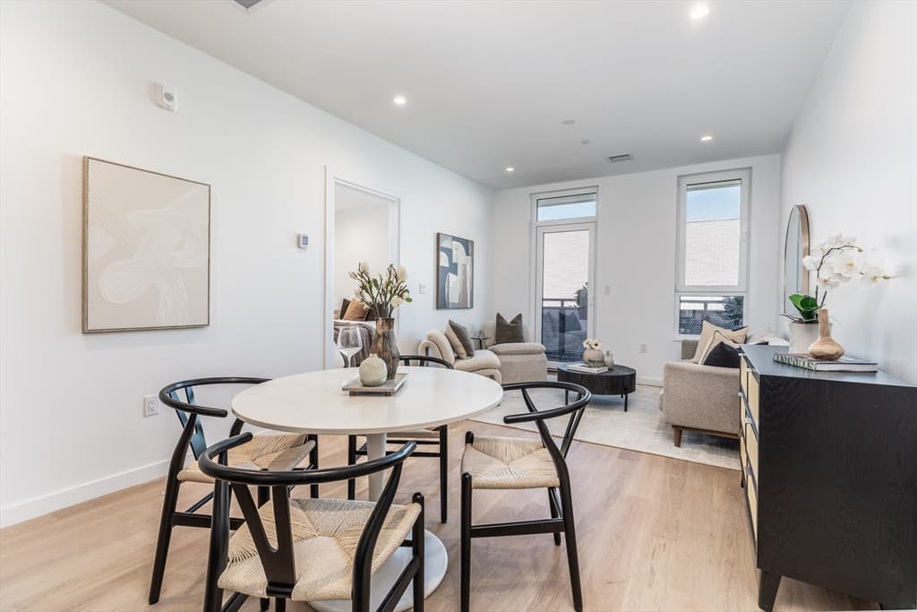 Condominium at 1395 Washington Street # 505, Boston MA 02118, photo 2 of 23