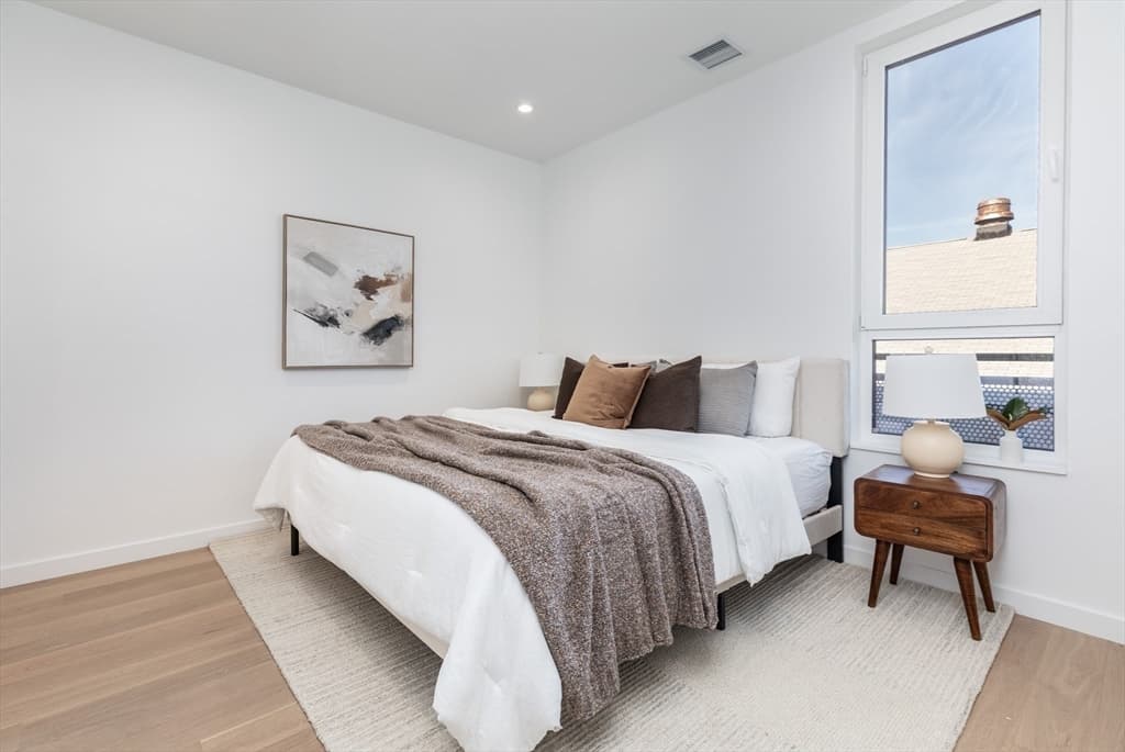 Condominium at 1395 Washington Street # 505, Boston MA 02118, photo 5 of 23