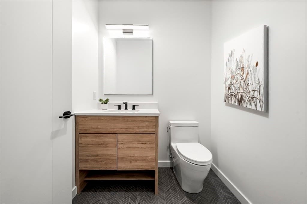 Condominium at 1395 Washington Street # 505, Boston MA 02118, photo 9 of 23