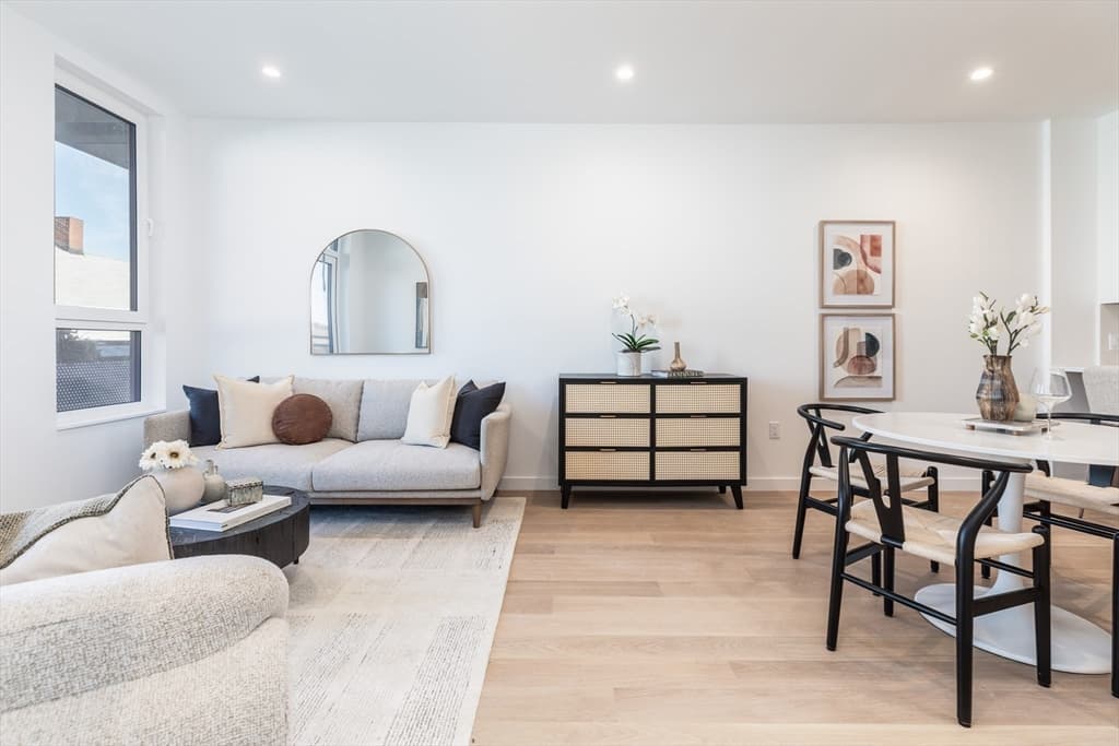 Condominium at 1395 Washington Street # 505, Boston MA 02118, photo 4 of 23