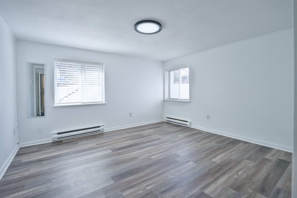 Condominium at 45 Oval Rd # 8, Quincy MA 02170, photo 9 of 10