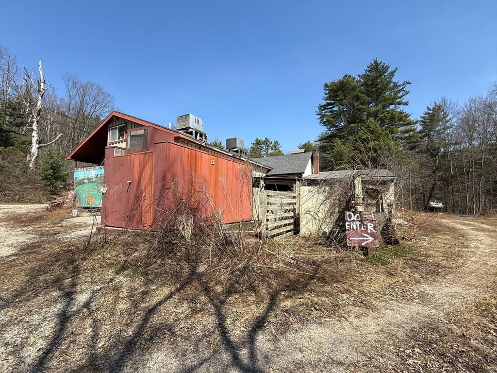 Commercial Sale at 137 Southbridge Street, Charlton MA 01507, photo 6 of 38