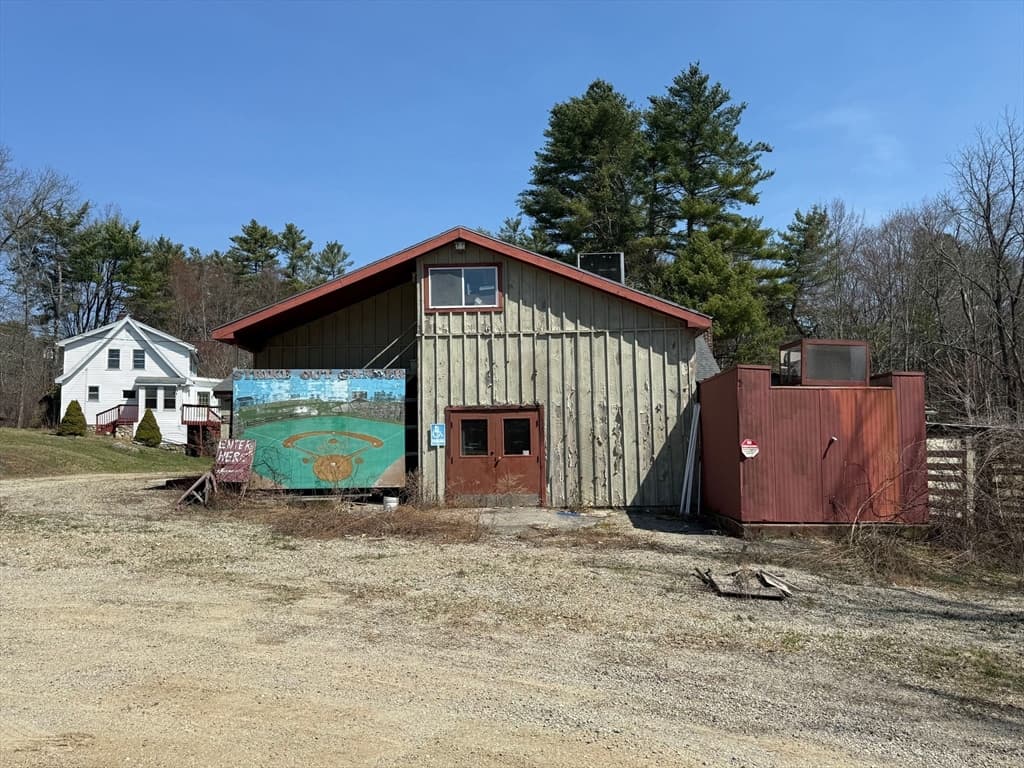 Commercial Sale at 137 Southbridge Street, Charlton MA 01507, photo 5 of 38
