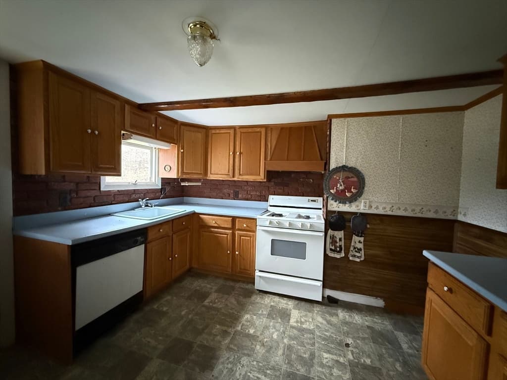 Commercial Sale at 137 Southbridge Street, Charlton MA 01507, photo 37 of 38