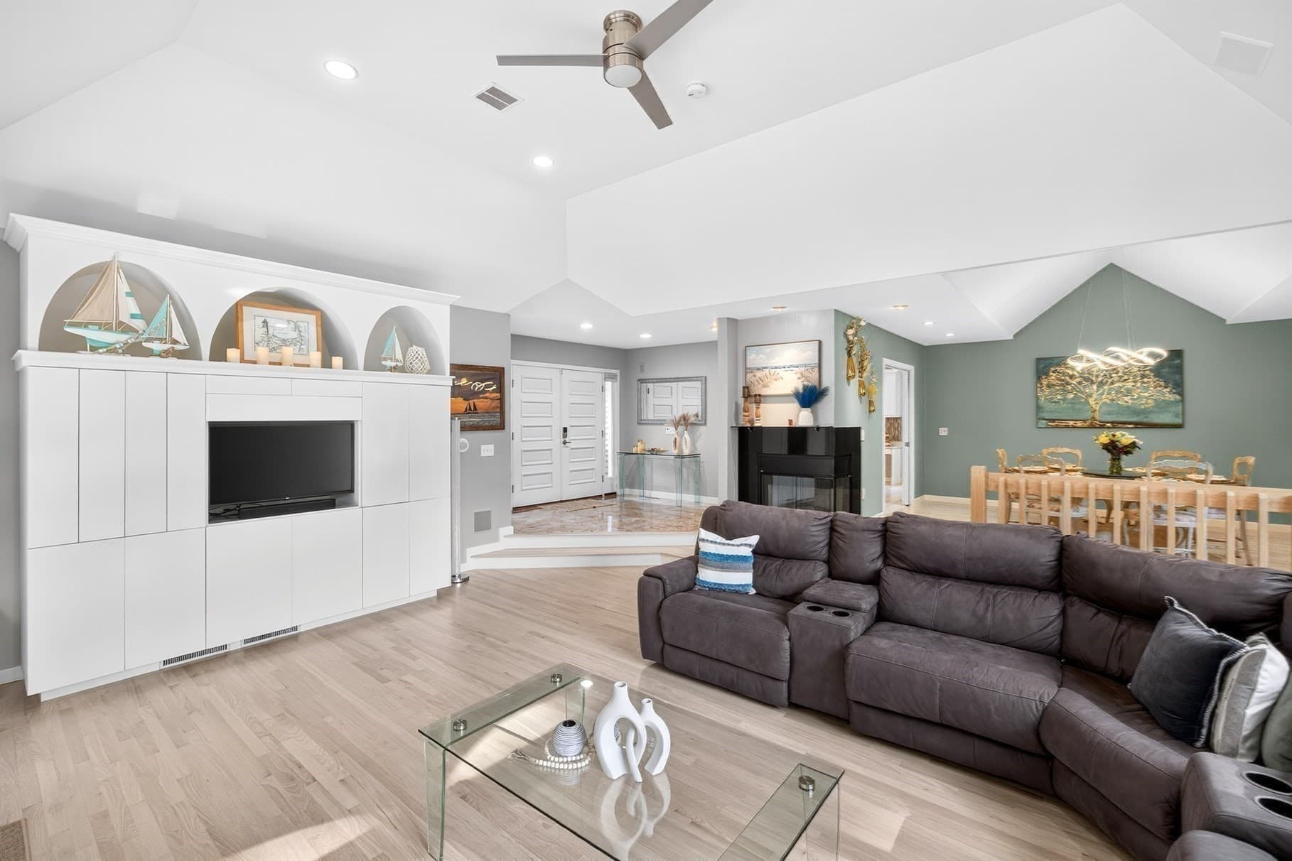 Single Family Residence at 3 Glenwood Ln, Sandwich MA 02563, photo 11 of 42