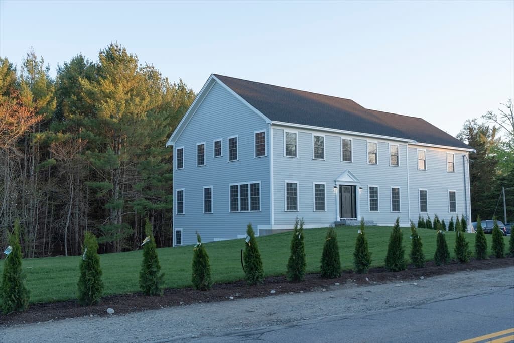 28 Marion, Rochester MA 02770 photo 4