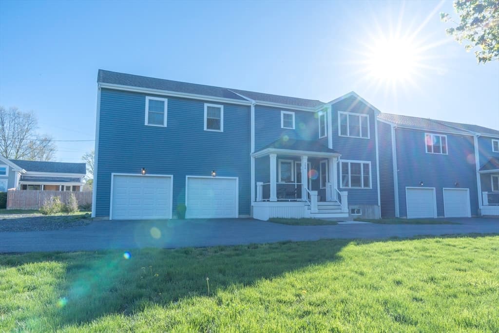 Condominium at 294 Huttleston # 1, Fairhaven MA 02719, photo 16 of 17