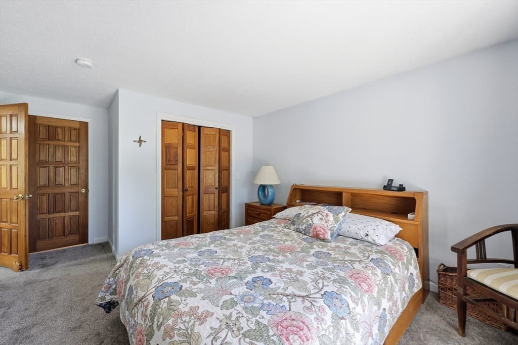 Condominium at 929 Shaker Road # 17, Westfield MA 01085, photo 23 of 32
