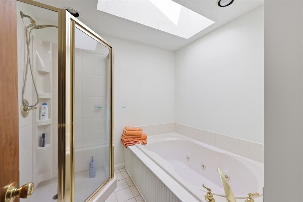 Condominium at 929 Shaker Road # 17, Westfield MA 01085, photo 18 of 32