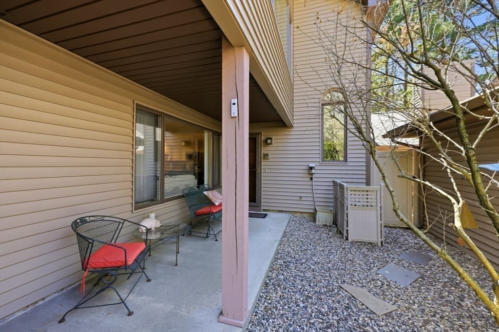 Condominium at 929 Shaker Road # 17, Westfield MA 01085, photo 15 of 32