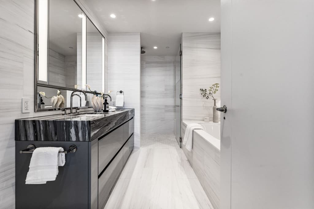 Condominium at 682 Atlantic Ave # 40L, Boston MA 02111, photo 23 of 38