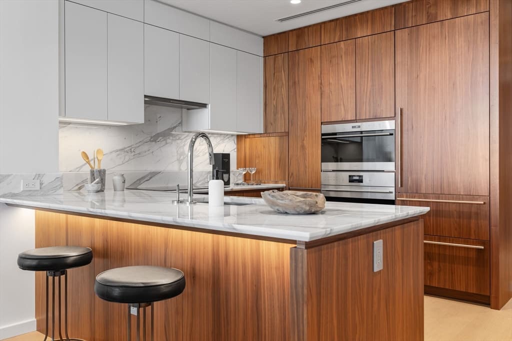 Condominium at 682 Atlantic Ave # 40L, Boston MA 02111, photo 7 of 38