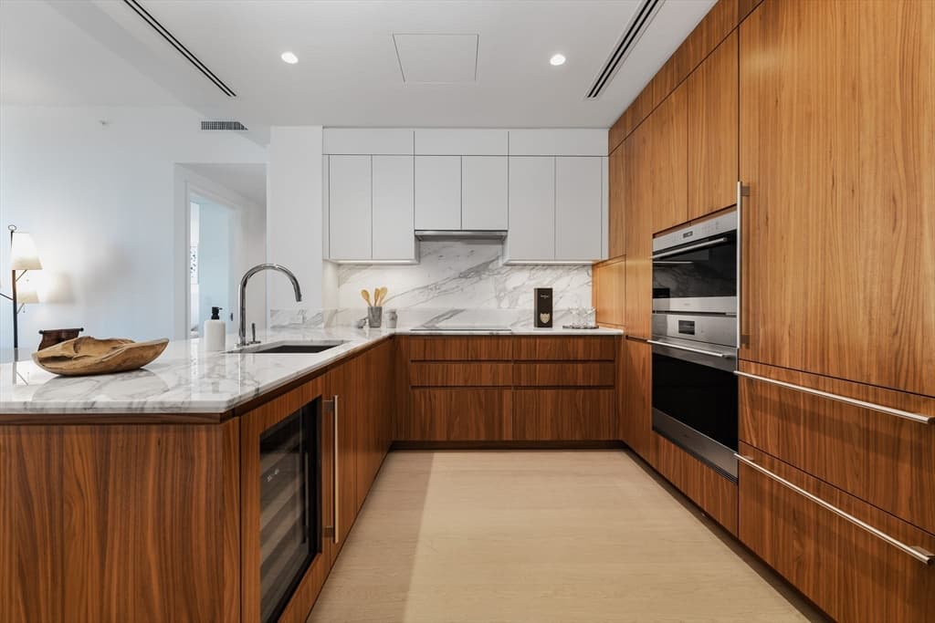Condominium at 682 Atlantic Ave # 40L, Boston MA 02111, photo 5 of 38