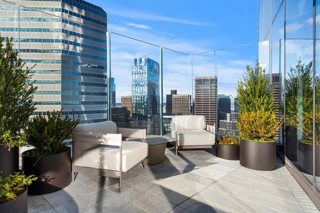 Condominium at 682 Atlantic Ave # 40L, Boston MA 02111, photo 29 of 38
