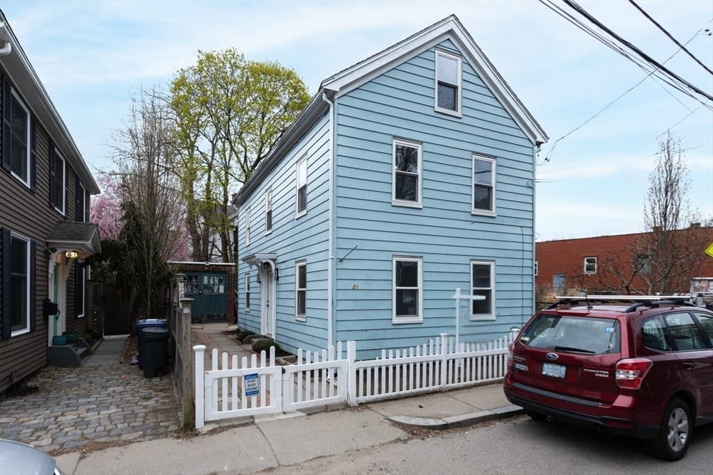 Single Family Residence at 21 Starr Ln, Boston MA 02130, photo 18 of 20