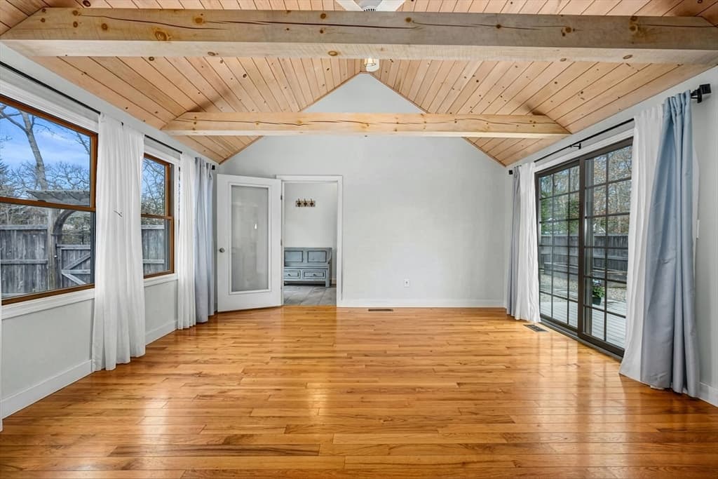 Single Family Residence at 134 School St, Barnstable MA 02635, photo 10 of 37