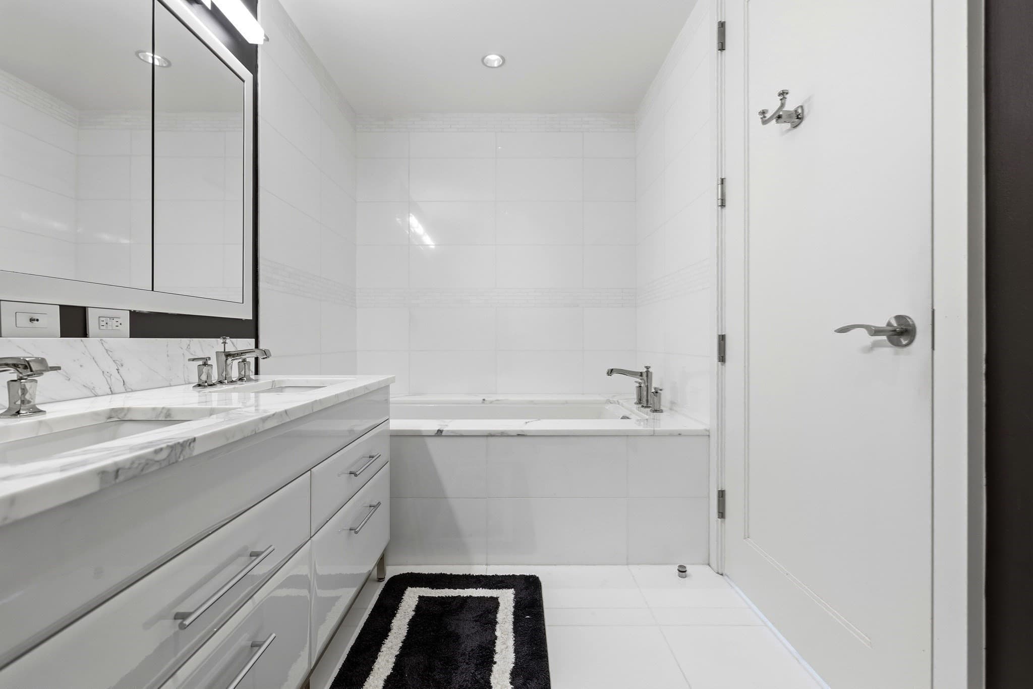 Condominium at 22 Liberty # 6G, Boston MA 02210, photo 11 of 20