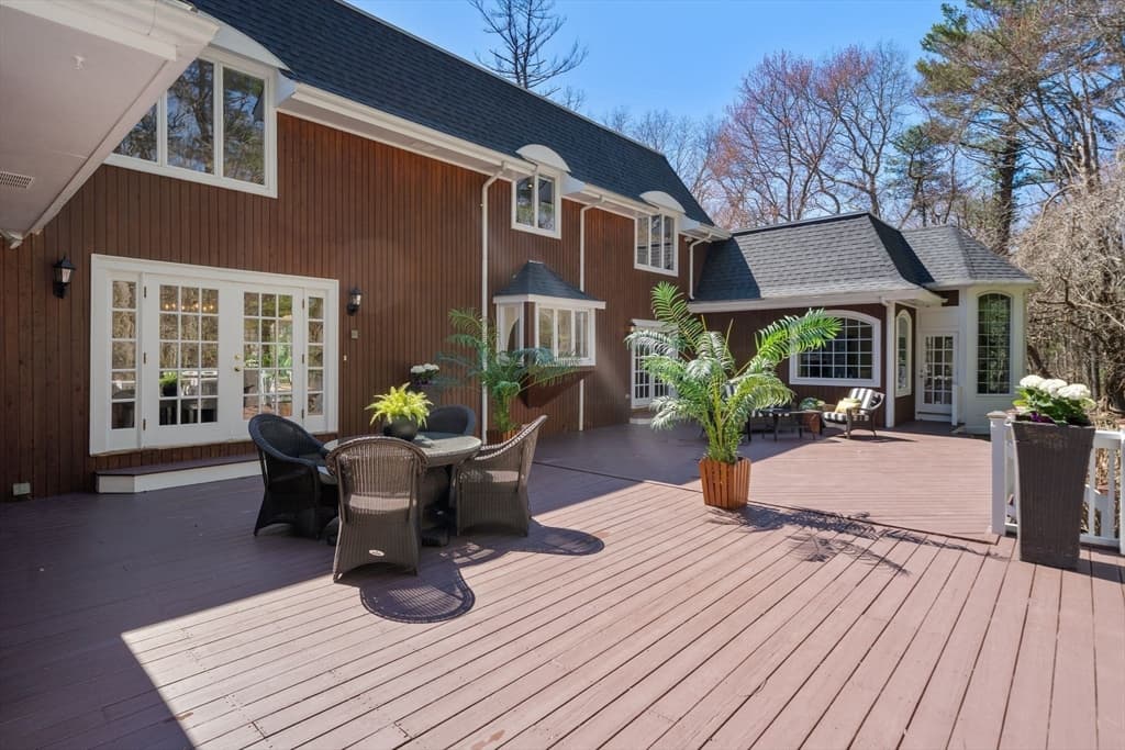 286 Mayflower Cir, Hanover MA 02339 photo 39