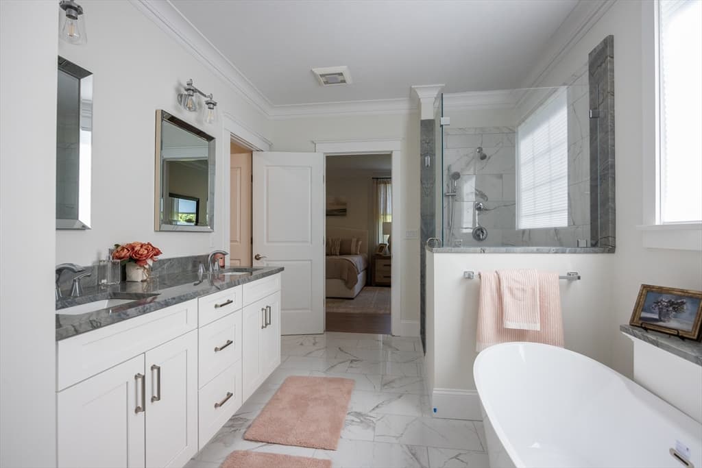 36 Crestwood Circle # 36, Rochester MA 02770 photo 2
