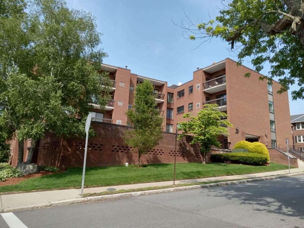 12 Mount Vernon St # 25, Melrose MA 02176 photo 23
