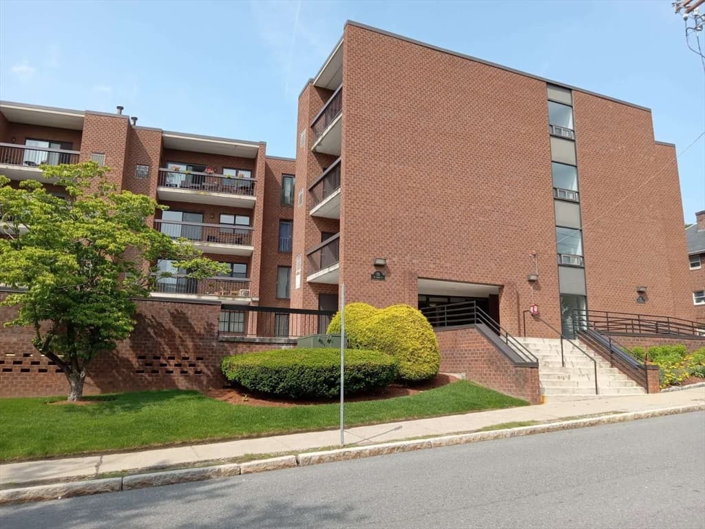 12 Mount Vernon St # 25, Melrose MA 02176 photo 22