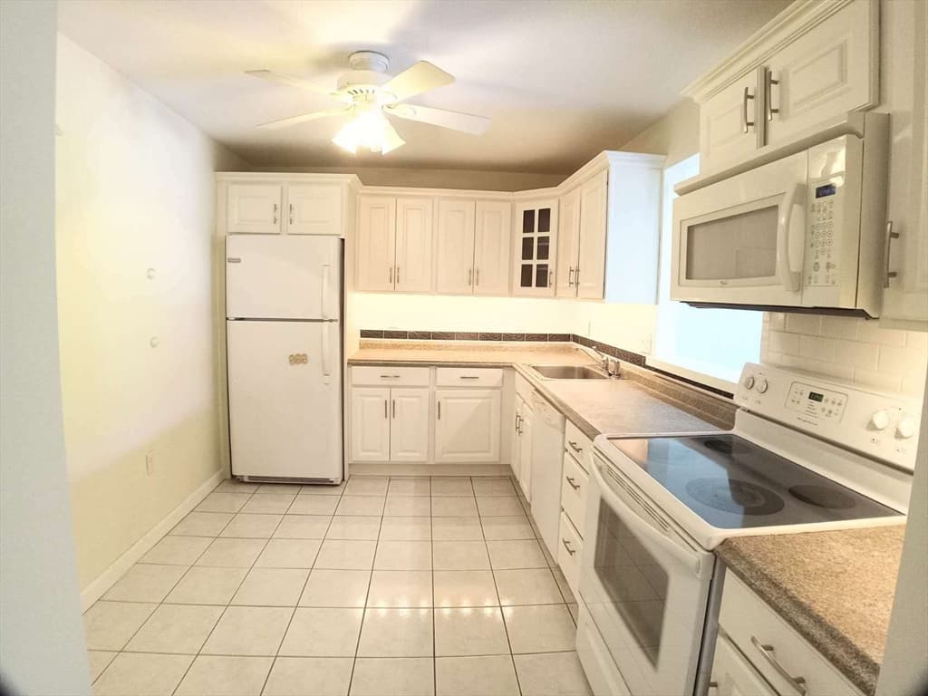 12 Mount Vernon St # 25, Melrose MA 02176 photo 8
