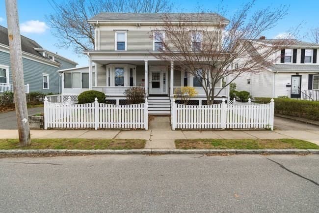 92 Dudley St, Medford MA 02155