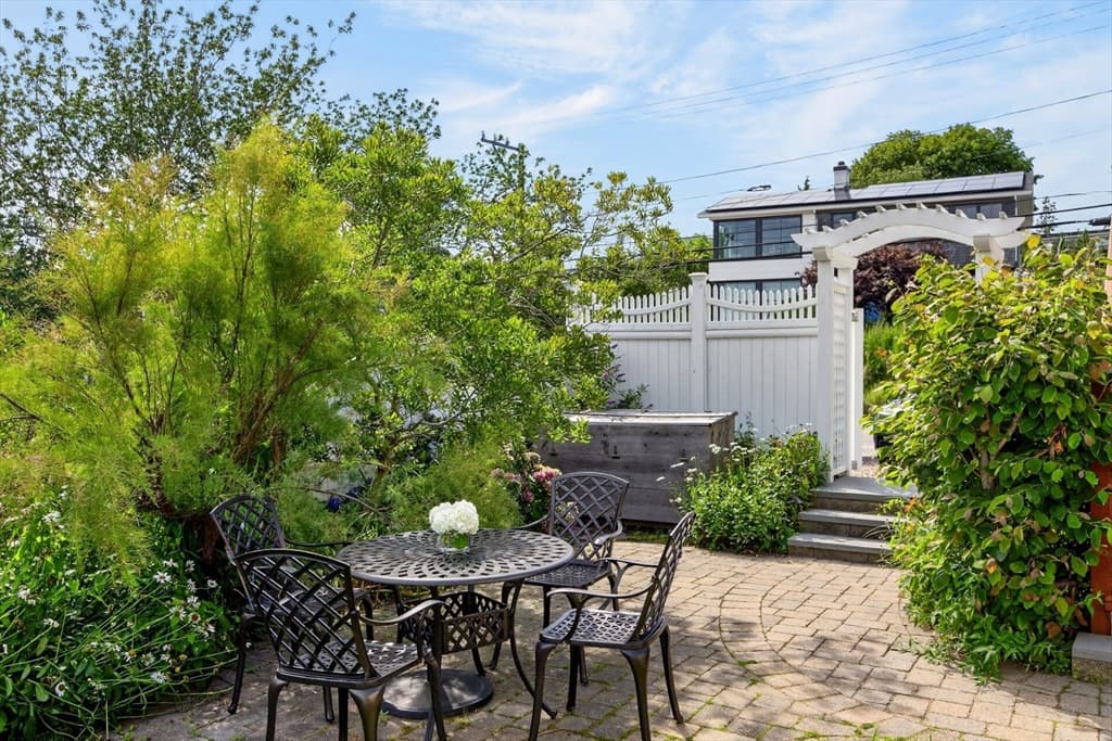23 Bradford Street Unit 1, Provincetown MA 02657 photo 28