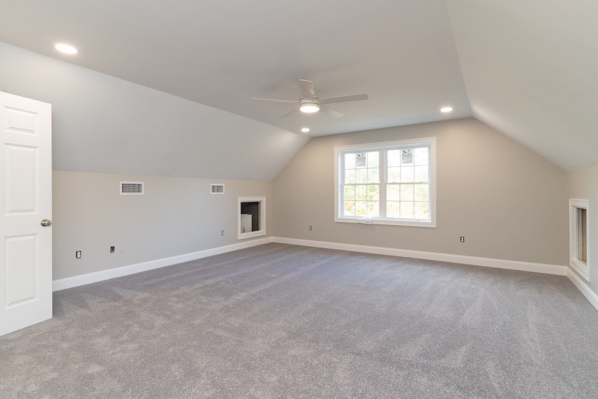 Single Family Residence at 5 Brickyard Rd, North Brookfield MA 01535, North Brookfield, photo 37 of 40