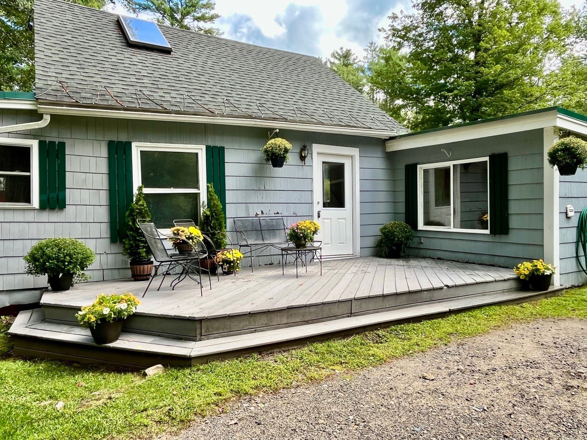 133 Lakeview Rd, Shutesbury MA 01072