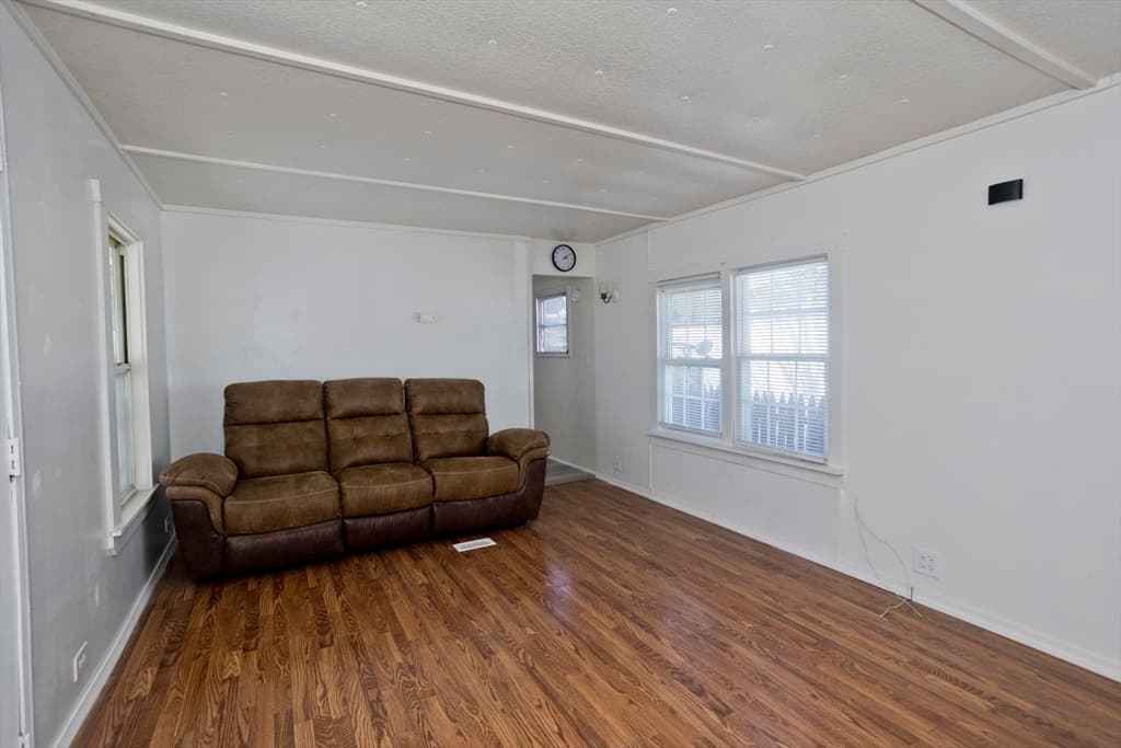 38 Klondike Ave, Westfield MA 01085 photo 8