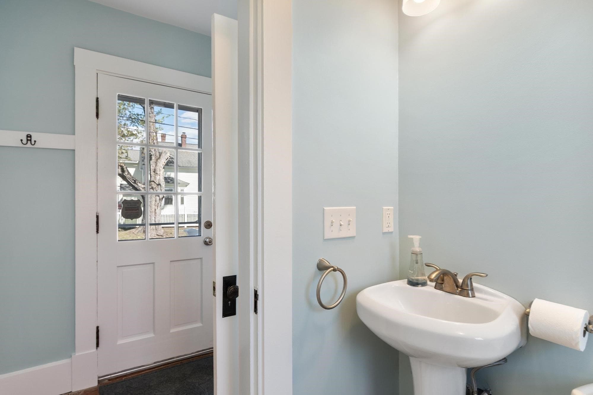 Single Family Residence at 10 Concord St., Maynard MA 01754, photo 11 of 34