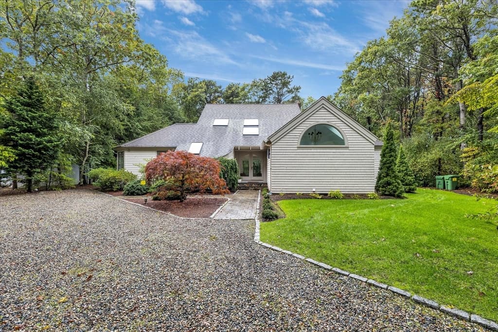 50 Topping Lift, Mashpee MA 02649