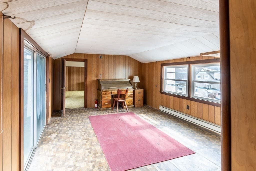Single Family Residence at 80 Lakeview Rd, Shutesbury MA 01072, photo 8 of 34