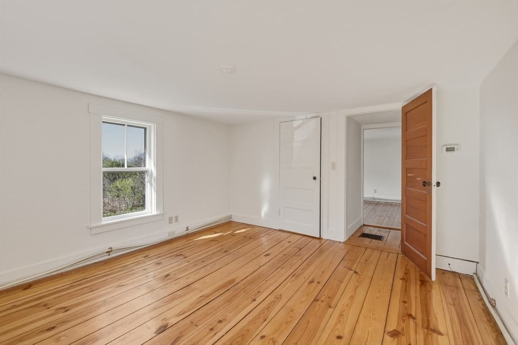 274 Sunderland Rd, Amherst MA 01002 photo 23
