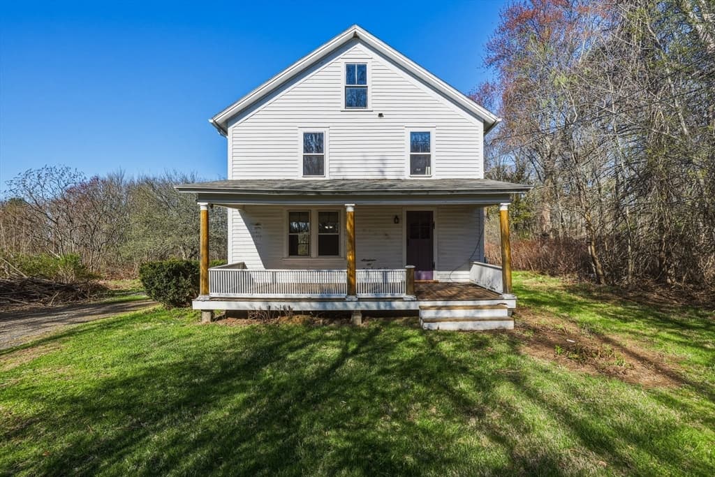 274 Sunderland Rd, Amherst MA 01002 photo 3