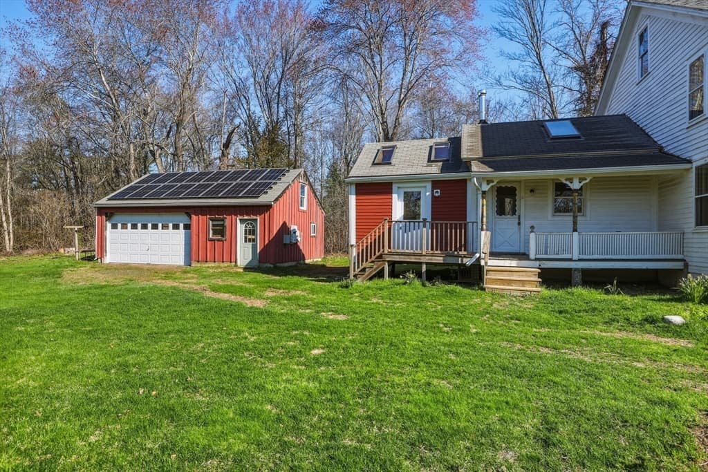 274 Sunderland Rd, Amherst MA 01002 photo 32
