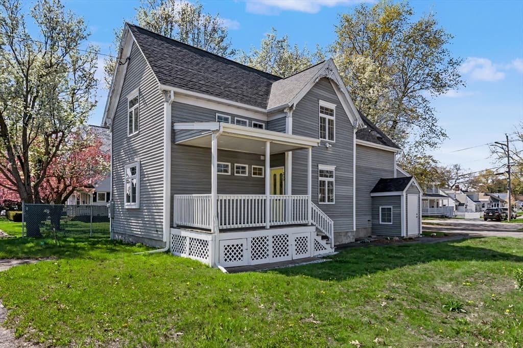 Single Family Residence at 250 Chelmsford St, Chelmsford MA 01824, photo 27 of 29