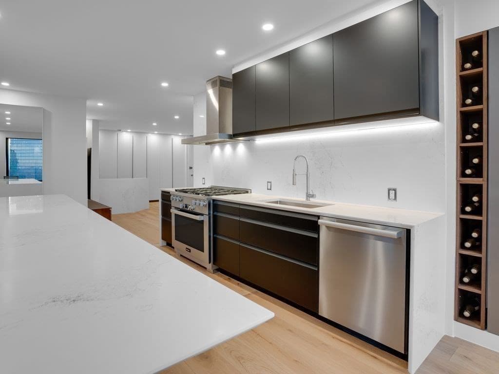 Condominium at 65 East India Row # 41B, Boston MA 02110, photo 8 of 23