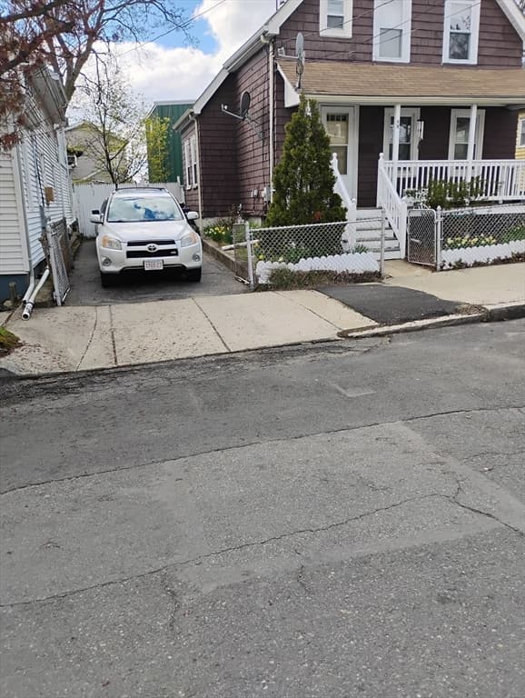 11 Winter Street St, Everett MA 02149 photo 2