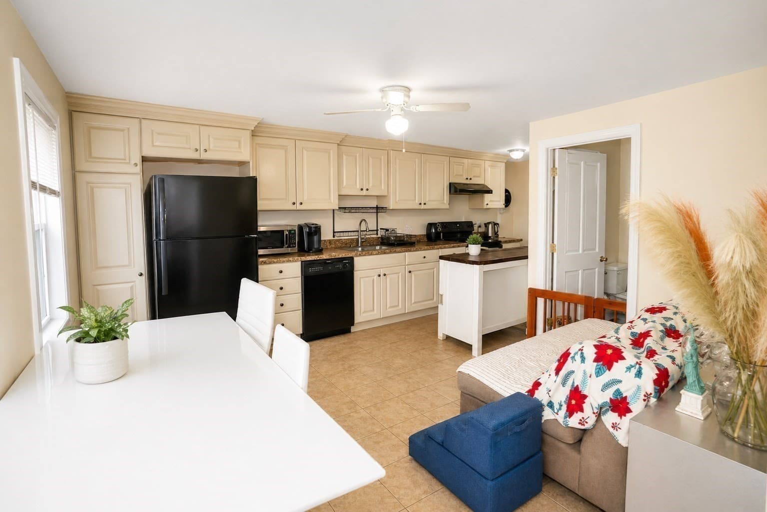 5-9 Family at 39-47 Water St, Quincy MA 02169, photo 25 of 38