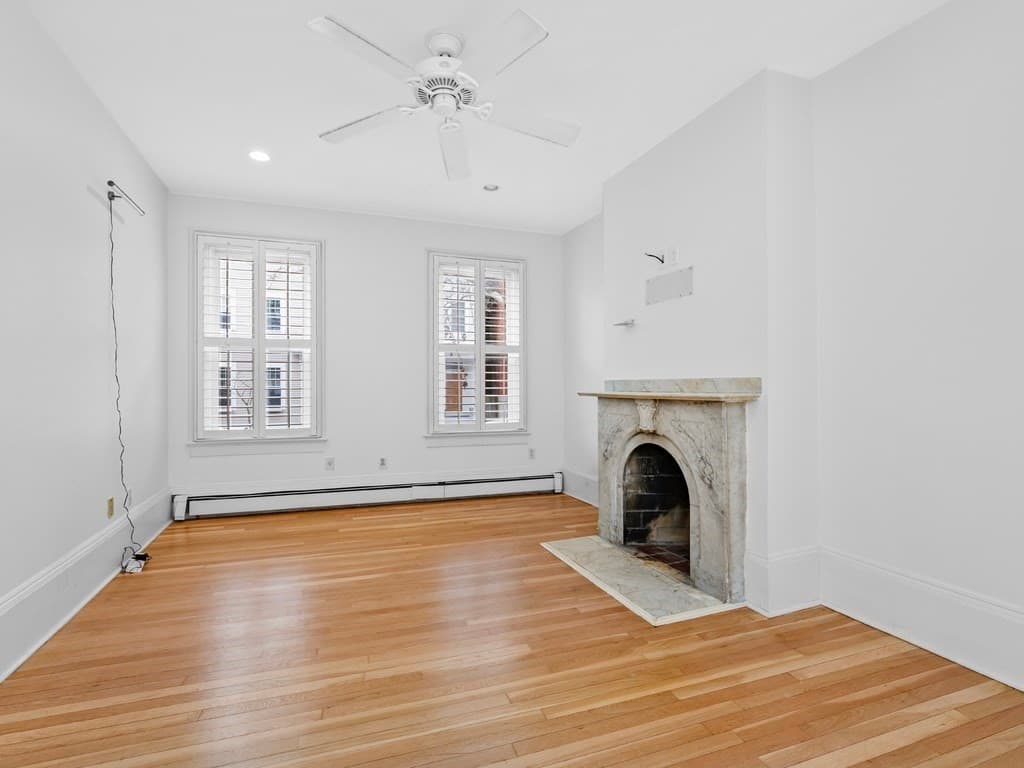 Condominium at 271 Bunker Hill Street # 1, Boston MA 02129, photo 3 of 10