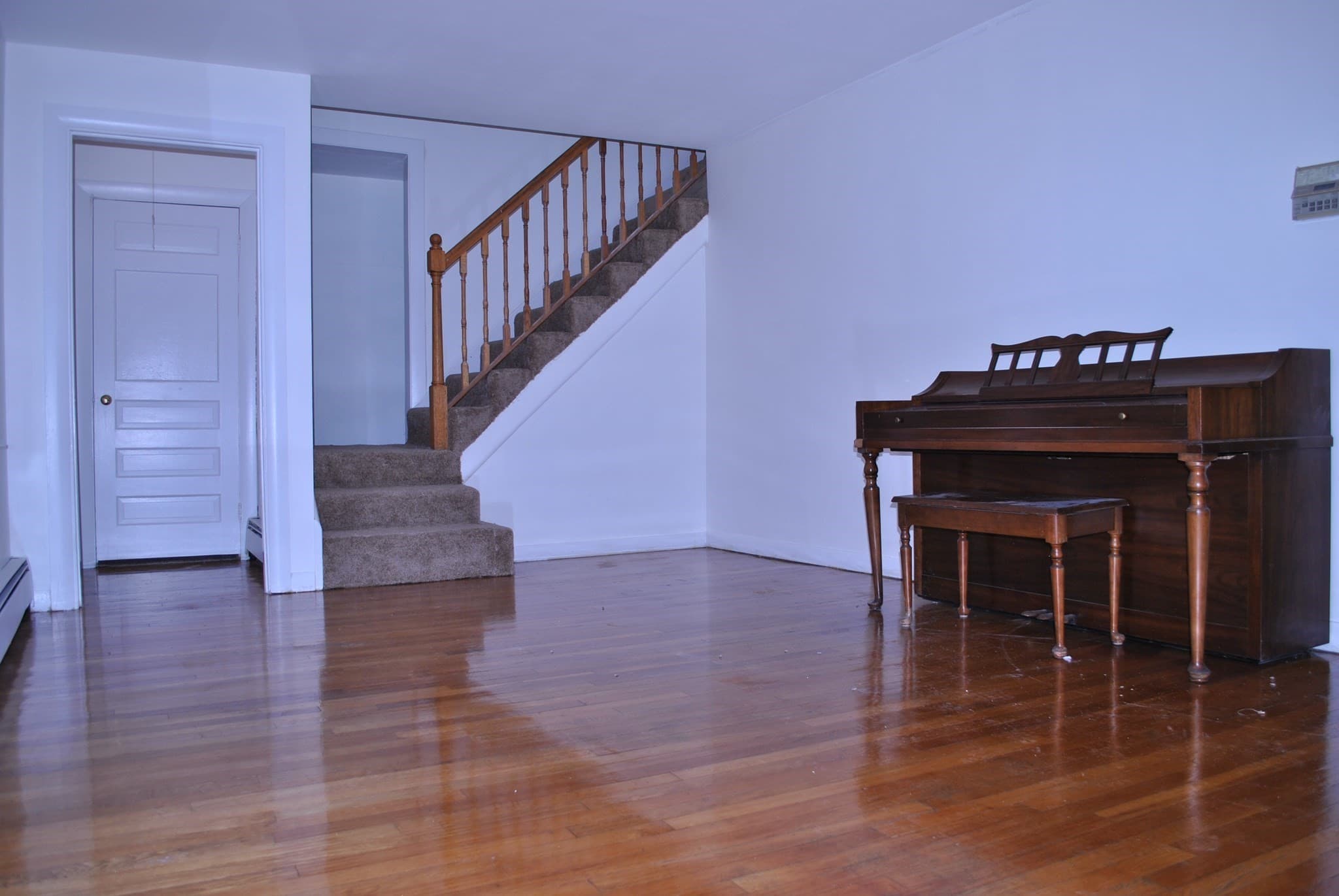 Single Family Residence at 21 Goldsmith Ave, Beverly MA 01915, Beverly, photo 3 of 41