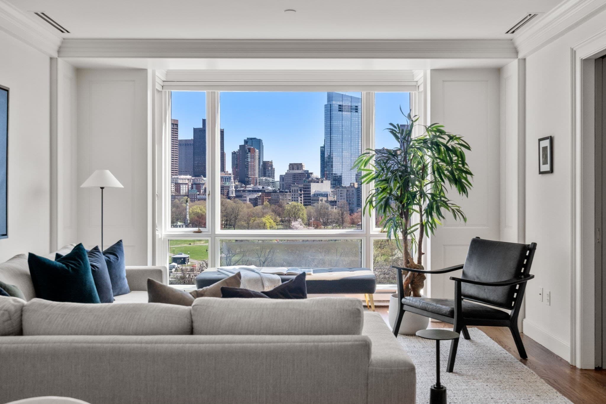 Condominium at 2 Commonwealth Ave # 12B, Boston MA 02116, photo 7 of 42